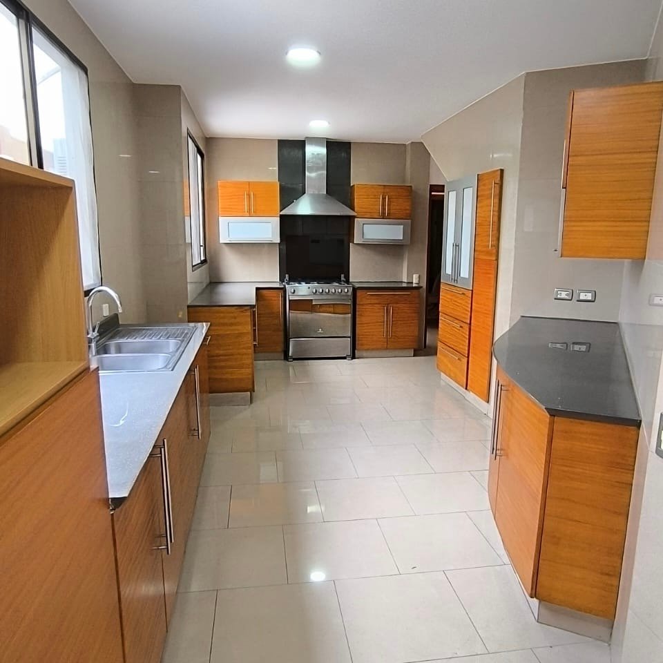 Samborondón - Casa en Alquiler, Sector Vía a Samborondón, Samborondon | Inmobiler