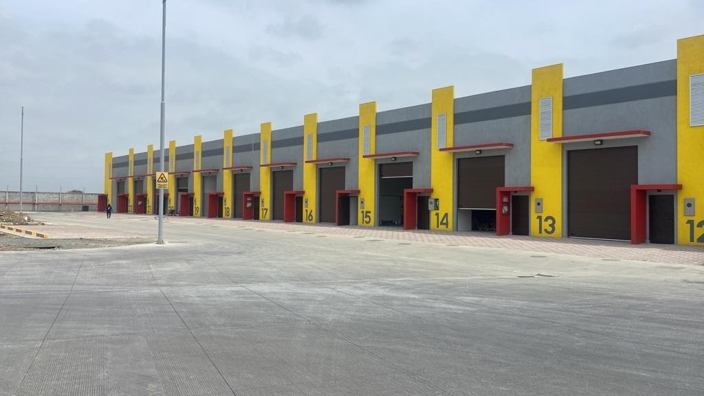 Almax 3 - Bodega en Alquiler, Sector Vía a Samborondón, Samborondon | Inmobiler