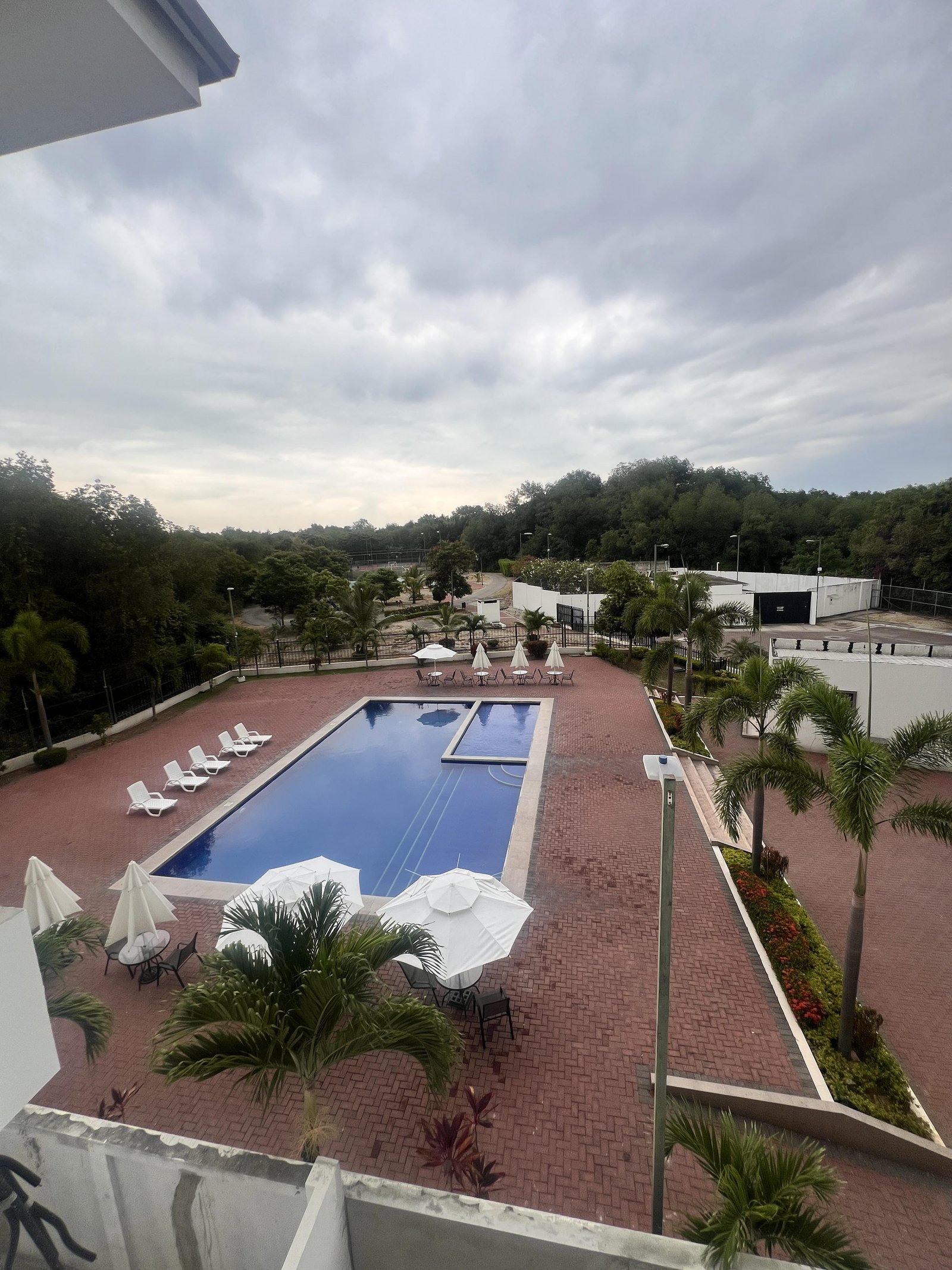 Punta Esmeralda - Departamento en Venta, Sector Vía a la costa , Samborondon | Inmobiler